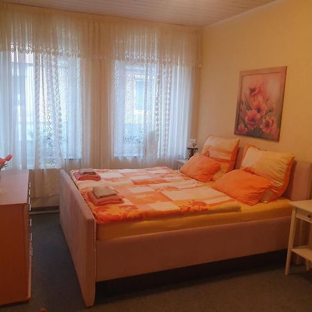 Guest House Grünstadt Екстериор снимка