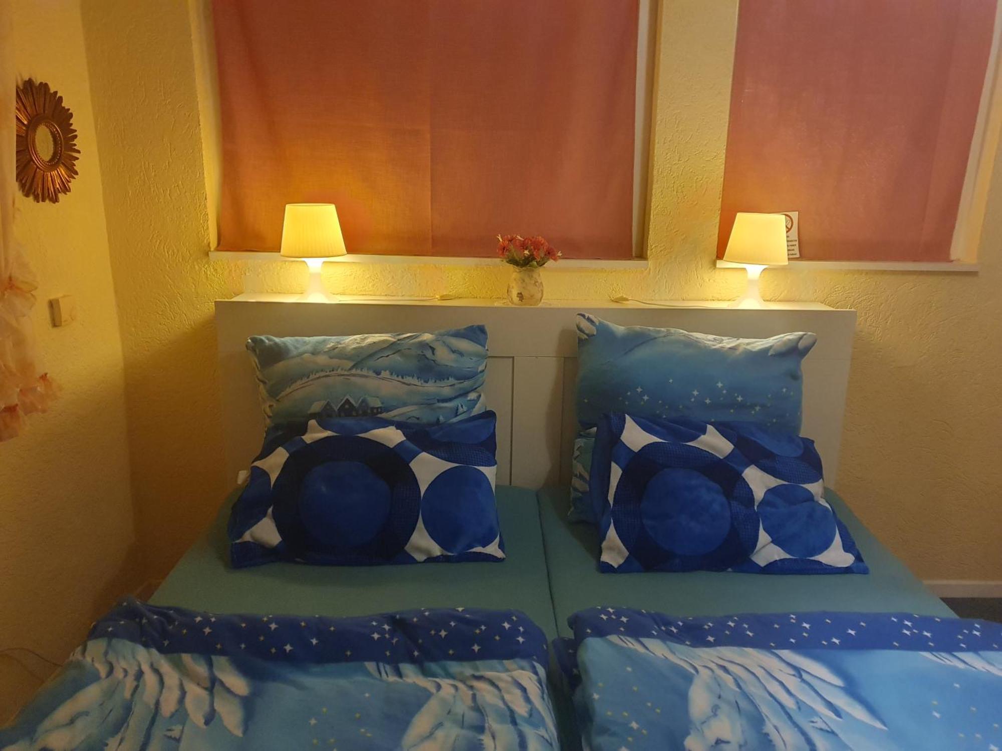 Guest House Grünstadt Екстериор снимка
